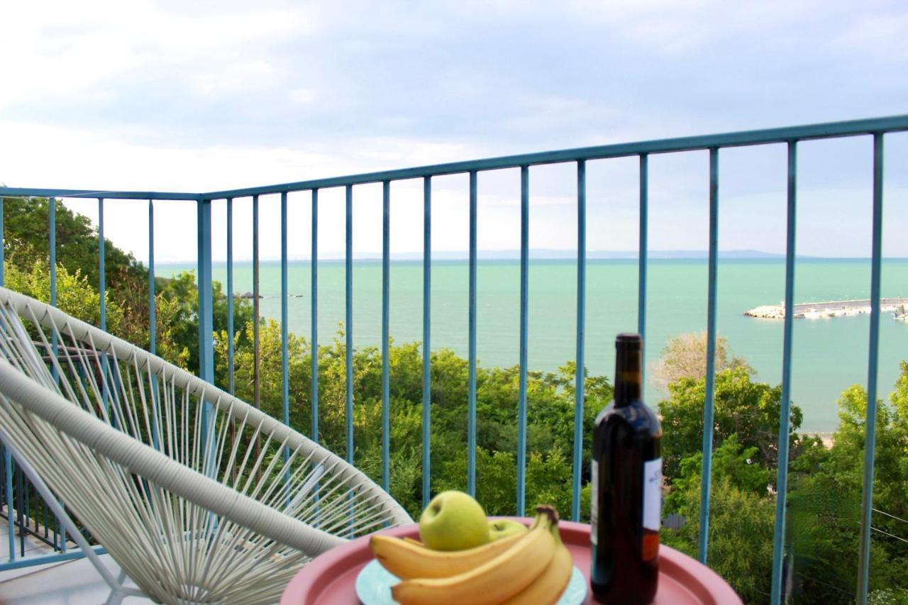 Sunset Art Beach Front Hotell Tsjernomorets Eksteriør bilde