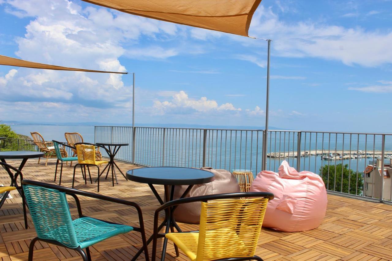 Sunset Art Beach Front Hotell Tsjernomorets Eksteriør bilde